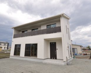 山梨県南アルプス市新築住宅注文住宅の外観